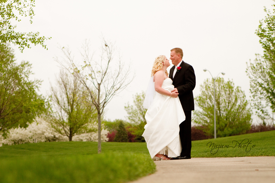 Des Moines Iowa Midwest Wedding Photographer