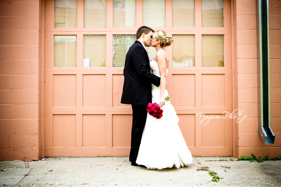 Des Moines Iowa Midwest Wedding Photographer