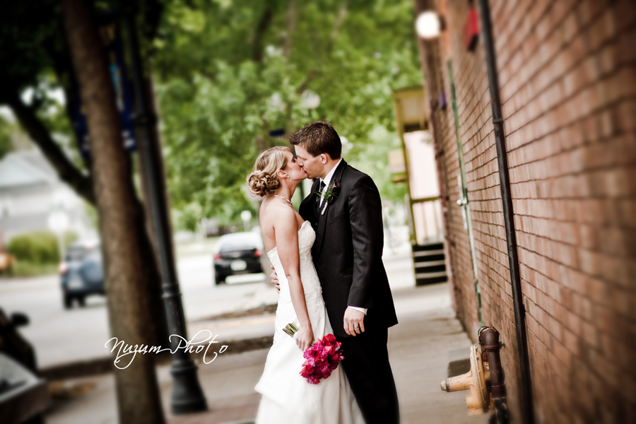 Des Moines Iowa Midwest Wedding Photographer
