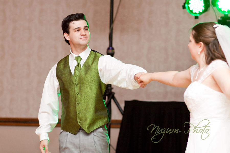Des Moines Iowa Midwest Wedding Photographer