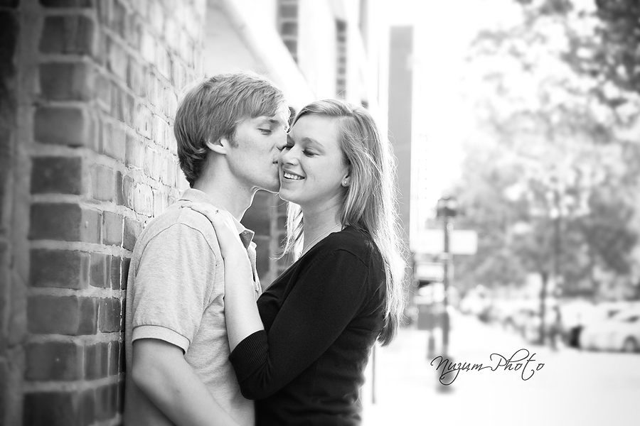 Des Moines Iowa Midwest Engagement Photographer