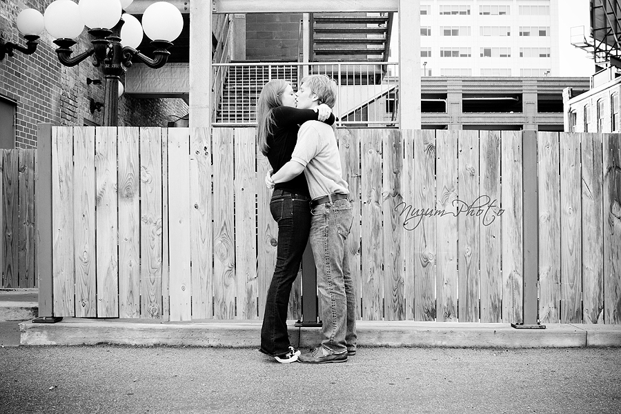 Des Moines Iowa Midwest Engagement Photographer