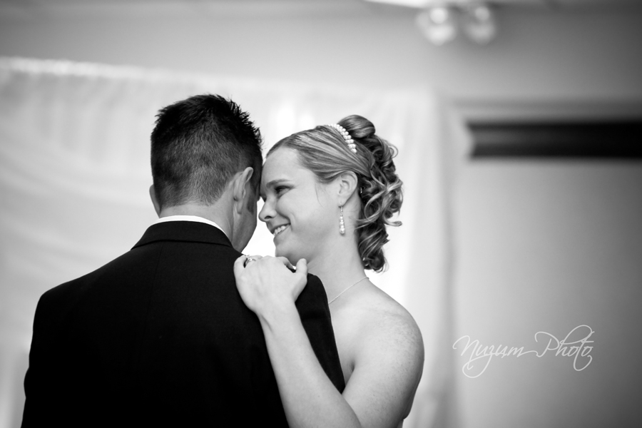 Des Moines Iowa Midwest Wedding Photographer