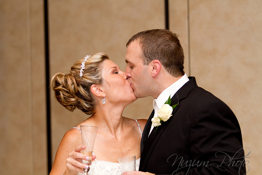 Des Moines Iowa Midwest Wedding Photographer