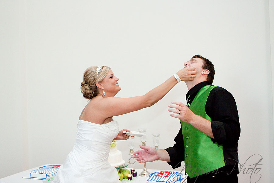 Des Moines, Iowa, Ames, Midwest, Wedding Photographer