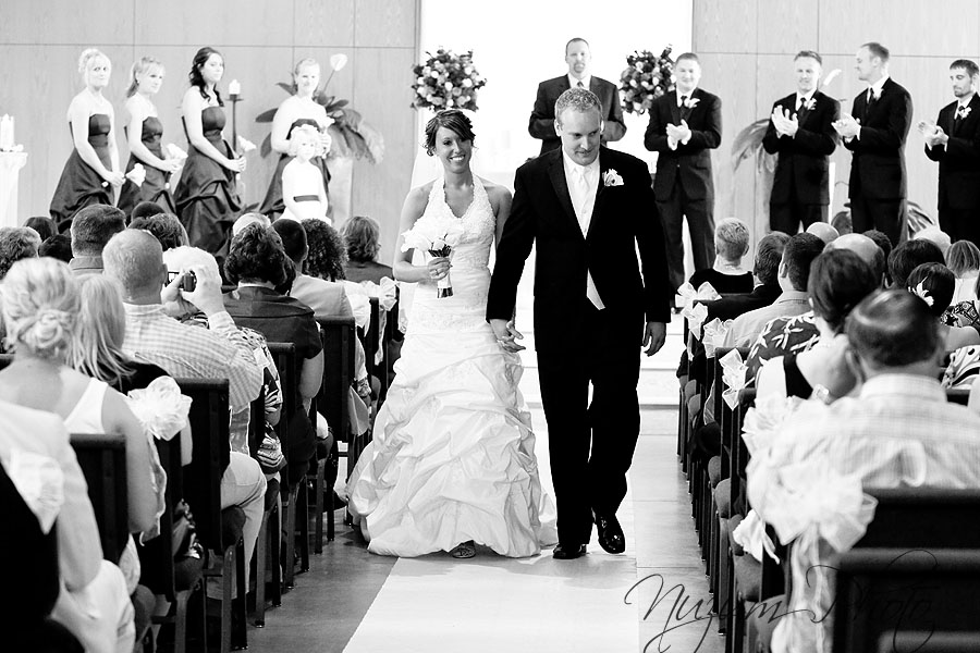 Des Moines Iowa Midwest Wedding Photographer