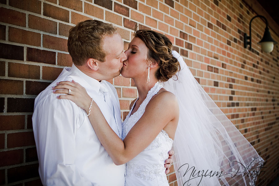 Des Moines Iowa Midwest Wedding Photographer