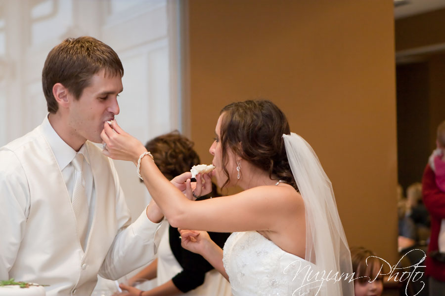 Des Moines Iowa Midwest Wedding Photographer